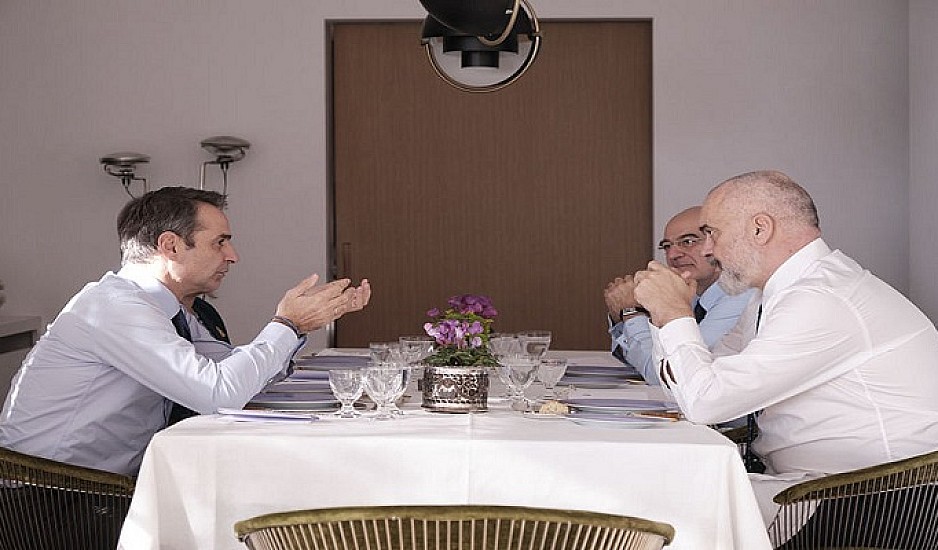 Γεύμα Μητσοτάκη - Ράμα στο σπίτι του Ελληνα πρωθυπουργού – Τι συζητήθηκε