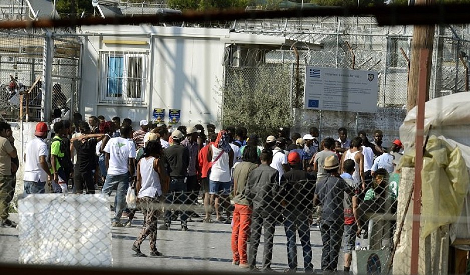 Αντιδρούν στα νησιά για τις κλειστές δομές: "Όχι σε αβύθιστες φυλακές της ΕΕ"