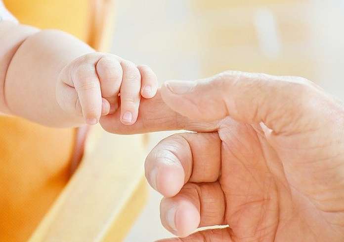 Εφτά πράγματα που δεν πρέπει να κάνεις ποτέ σε μια μητέρα με μωρό