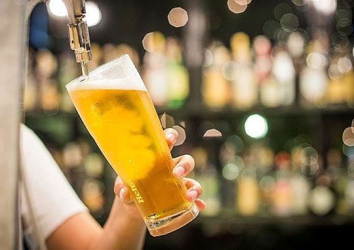Μπύρα: Ο λόγος που σε φουσκώνει - Πως να το αντιμετωπίσεις