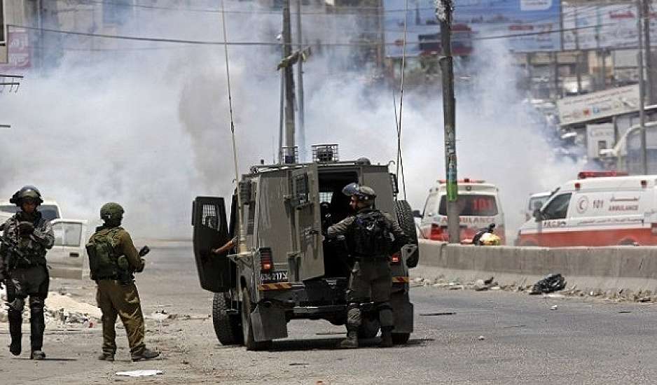 Δεκάδες Παλαιστίνιοι τραυματίστηκαν σε συγκρούσεις με ισραηλινούς στρατιώτες