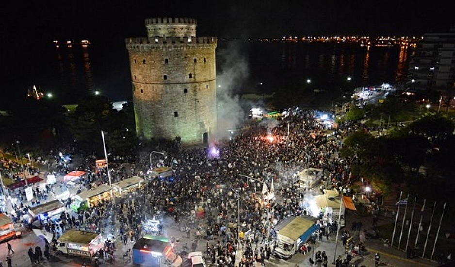 Η νύχτα μέρα στη Θεσσαλονίκη για τον νταμπλούχο ΠΑΟΚ