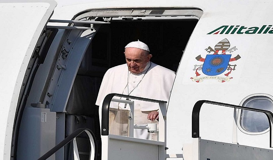 Έφτασε στην Αθήνα ο Πάπας Φραγκίσκος - Τι αυτοκίνητο ζήτησε. Έκτακτα μέτρα και διακοπή κυκλοφορίας