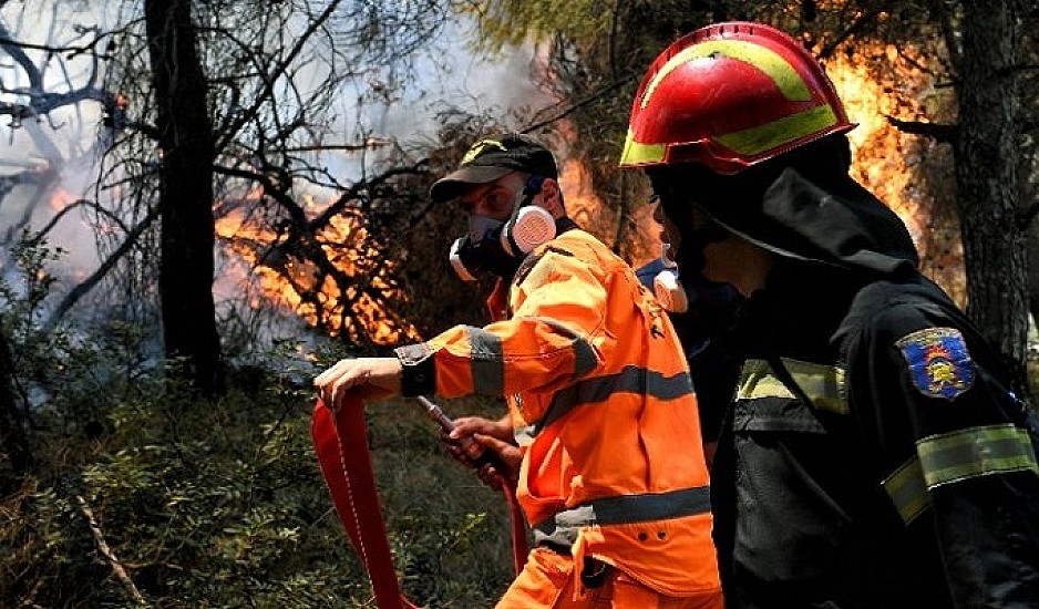 Σε ύφεση η φωτιά στη Σάμο - 52 δασικές πυρκαγιές το τελευταίο 24ωρο σε όλη τη χώρα
