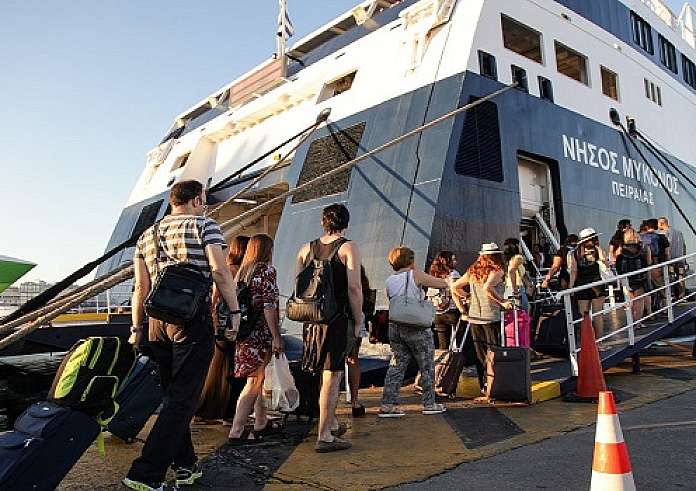 Ακτοπλοϊκά εισιτήρια: Προσφορές και όχι με μόνιμες μειώσεις ανακοινώνουν οι εταιρείες