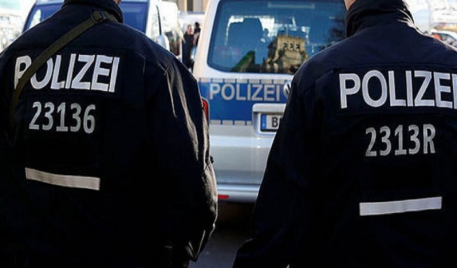 Η ελβετική αστυνομία χτύπησε διαδηλωτές κατά της καραντίνας