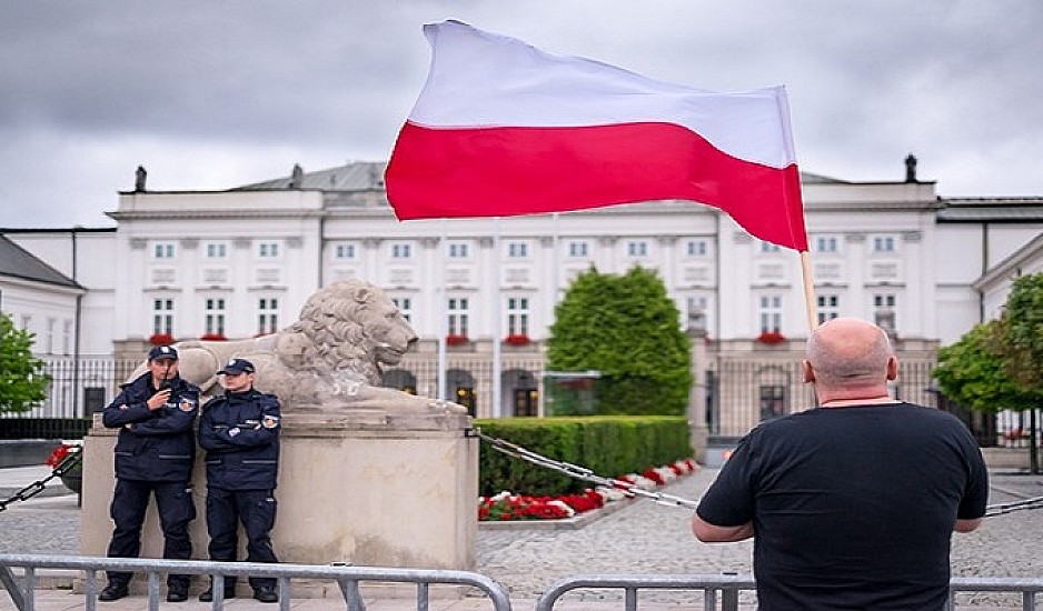 Πολωνία: Προς την επιβολή κατάστασης έκτακτης ανάγκης σε ζώνες της μεθορίου με την Λευκορωσία