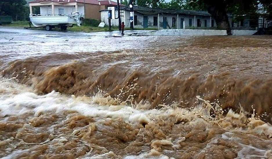 Βραζιλία: Τουλάχιστον 56 νεκροί και 67 αγνοούμενοι από τις καταρρακτώδεις βροχές