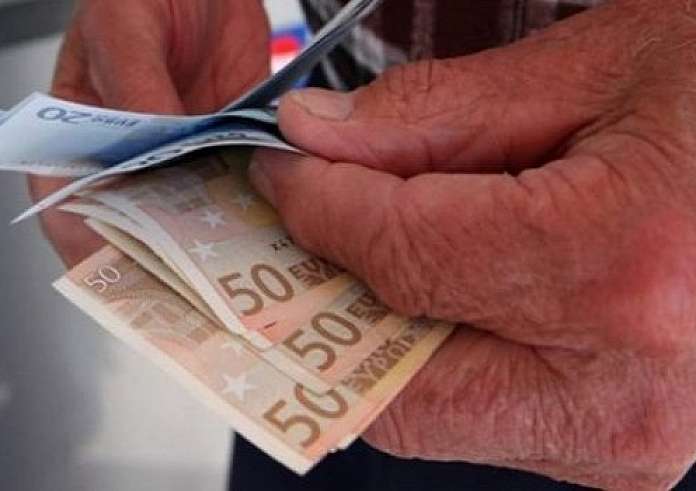 Συντάξεις Μαρτίου: Πότε θα πληρωθούν – Όλες οι ημερομηνίες