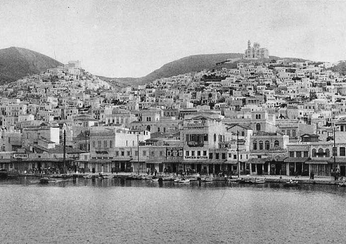 Σύρος: Έφαγε πόρτα το Λιμενικό - Γιατί δεν έκανε επιθεώρηση στο πλοίο παρά τις καταγγελίες