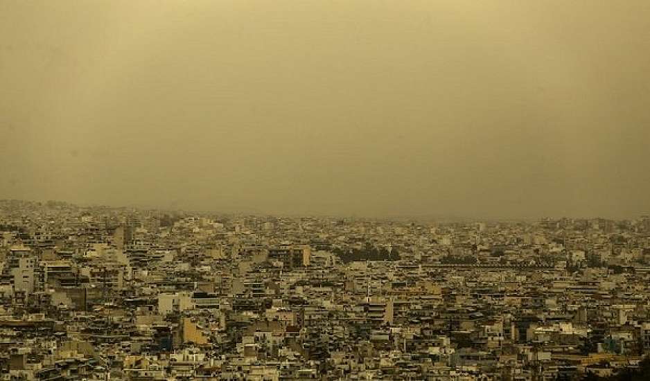 Αποπνικτικό κοκτέϊλ αφρικανικής σκόνης και υψηλών θερμοκρασιών