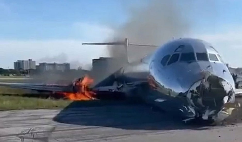 Στιγμές τρόμου για 126 επιβάτες: Το αεροσκάφος έπιασε φωτιά μετά από πρόσκρουση κατά την προσγείωση