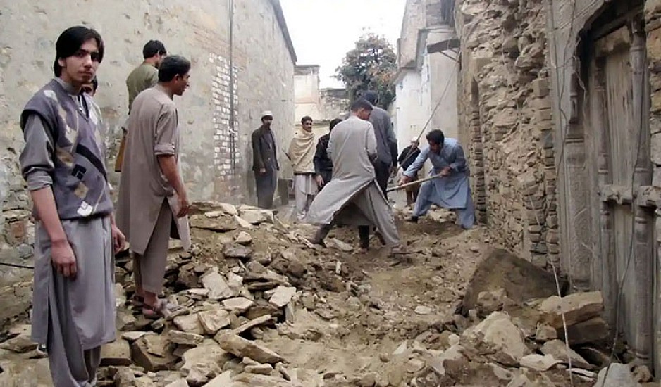 Αφγανιστάν: Σχεδόν 1.000 νεκροί από τον φονικό σεισμό των 6,1 Ρίχτερ