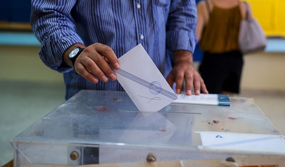 Στο κόκκινο η αντιπαράθεση ΝΔ – ΣΥΡΙΖΑ σε φόντο πρόωρων εκλογών