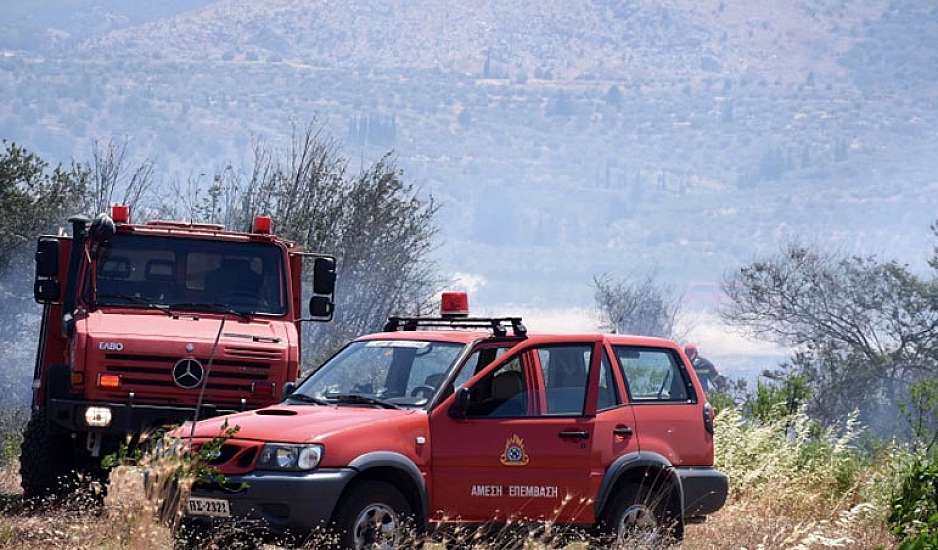 Φωτιά τώρα στον Ασπρόπυργο – Αποκαταστάθηκε η κυκλοφορία των οχημάτων