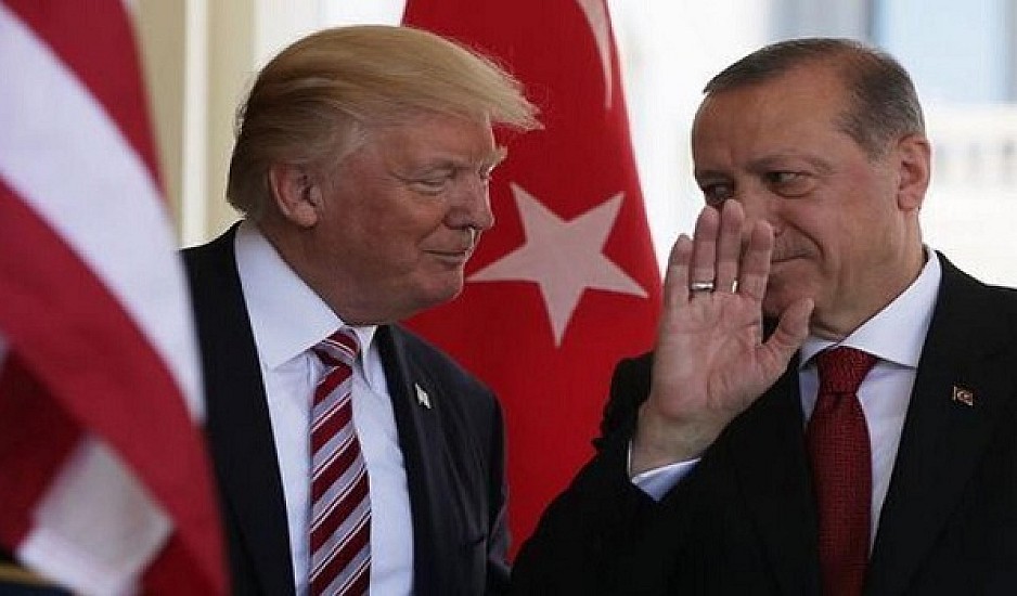 Ο Ερντογάν προκαλεί τις ΗΠΑ παρά την απειλή κυρώσεων: Θα ανταποδώσουμε