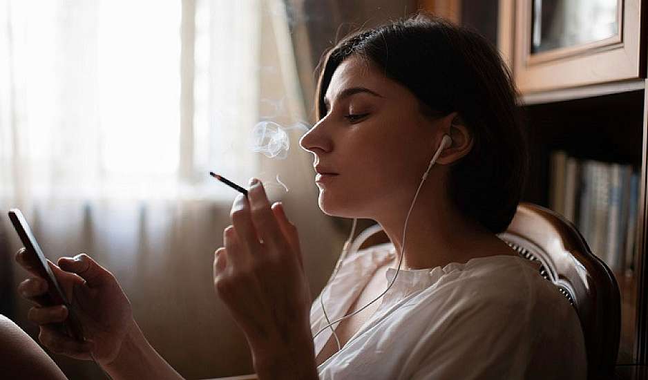 Ρυτίδες του καπνιστή: Τι είναι και πώς θα τις αντιμετωπίσουμε αποτελεσματικά