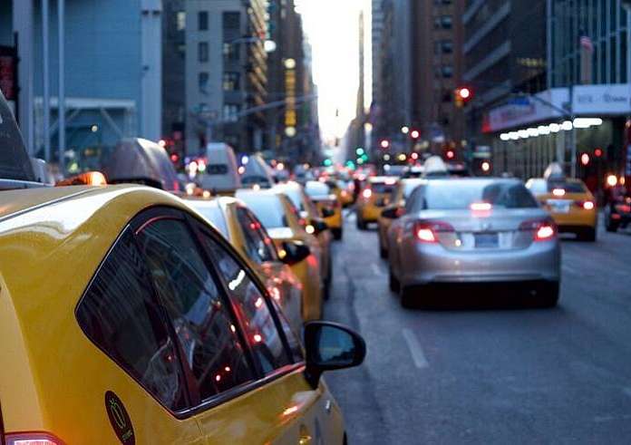 Κίνηση στους δρόμους τώρα: Προβλήματα σε Κηφισίας, Μεσογείων και Αττική οδό - Μποτιλιάρισμα στην άνοδο του Κηφισού