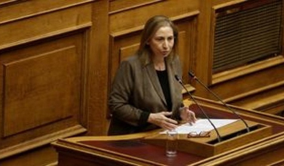 Βουλή - Ξενογιαννακοπούλου: Επιβλαβής για τον τόπο η κυβέρνηση Μητσοτάκη