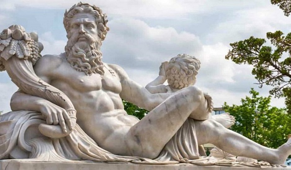 Ο καθηγητής που παρατήρησε κάτι στα Ελληνικά αγάλματα που δεν είχε δει κανείς