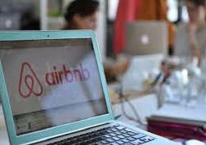 Airbnb: Αυτά είναι τα 10 πιο επιθυμητά καταλύματα για τους Έλληνες
