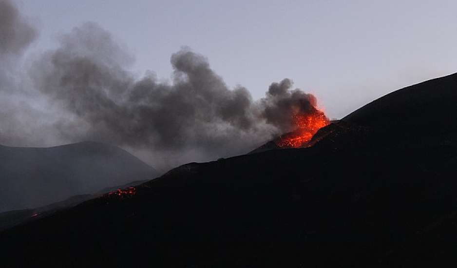 Ιταλία: Ξύπνησε ξανά το ηφαίστειο της Αίτνας