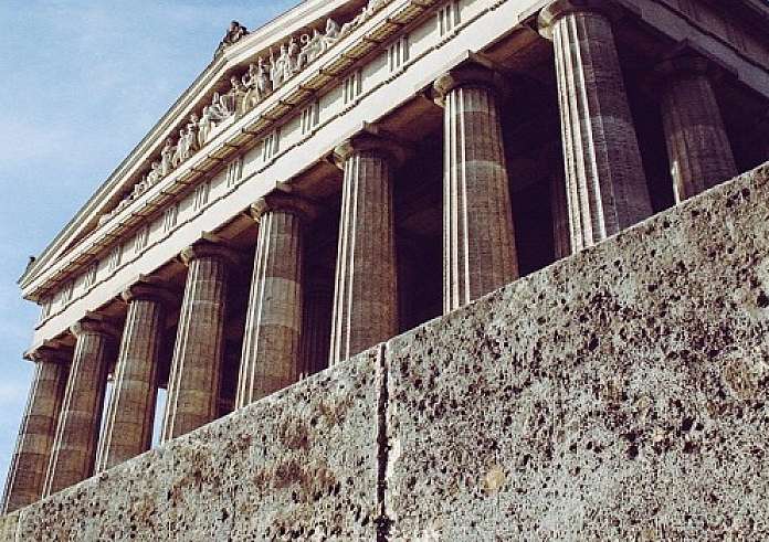 Ακρόπολη: Επιτήδειοι εξαπατούν τουρίστες - Τάζουν παράκαμψη ουράς
