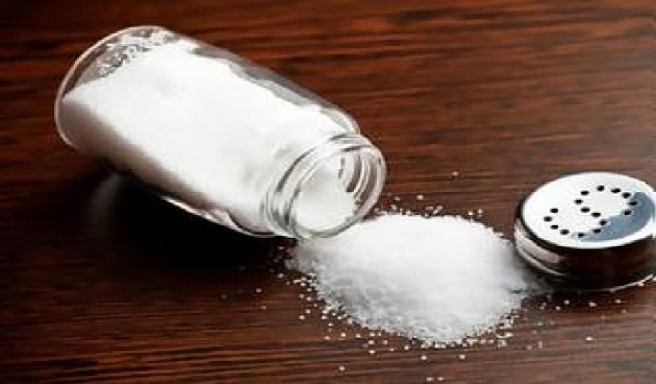 Πίεση αίματος: Τι ισχύει με το αλάτι και τι με την ζάχαρη