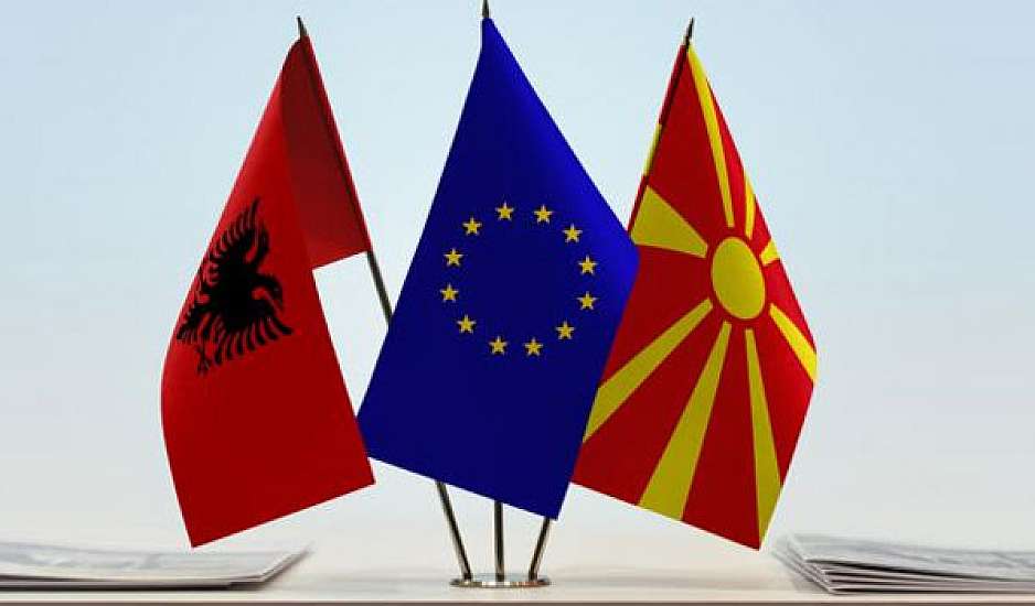 "Μπλόκο" στην ένταξη Αλβανίας και Β. Μακεδονίας στην ΕΕ. Στις Βρυξέλλες σπεύδει ο Ζάεφ