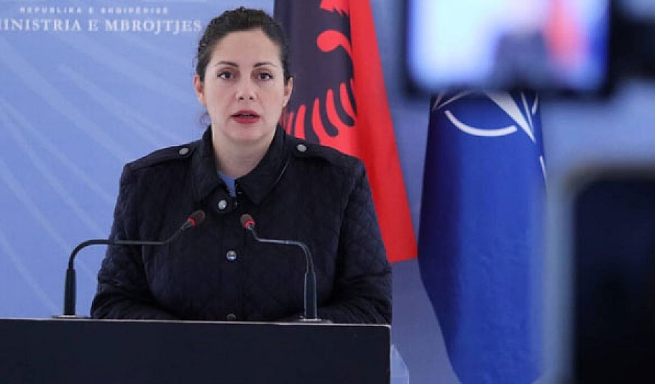 Σεισμός Αλβανία: Ξέσπασε σε κλάματα η υπουργός Άμυνας της Αλβανίας