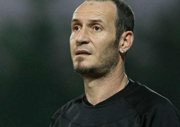 Πρωτοφανές ρατσιστικό παραλήρημα Αλεξανδρή: «Σε ενοχλεί που τρώω χοιρινό εισβολέα;»