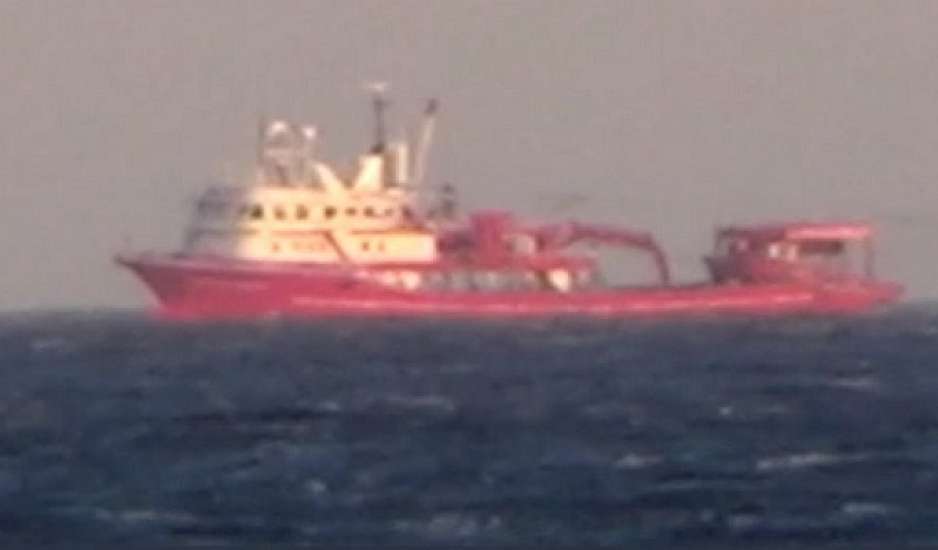 Σε συναγερμό Ναυτικό και  Λιμενικό για 120 τουρκικά αλιευτικά που πλέουν προς το Λιβυκό