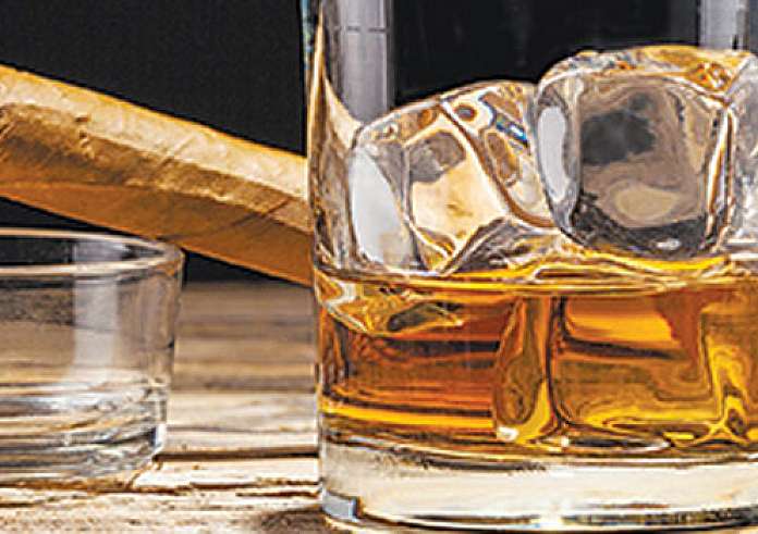 Ποιο είναι χειρότερο αλκοόλ για άτομα με υπέρταση, σύμφωνα με τους καρδιολόγους;