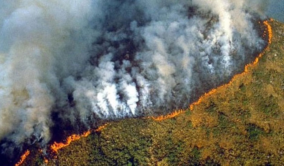 Φλέγεται ο Αμαζόνιος: Εκατοντάδες νέες δασικές πυρκαγιές