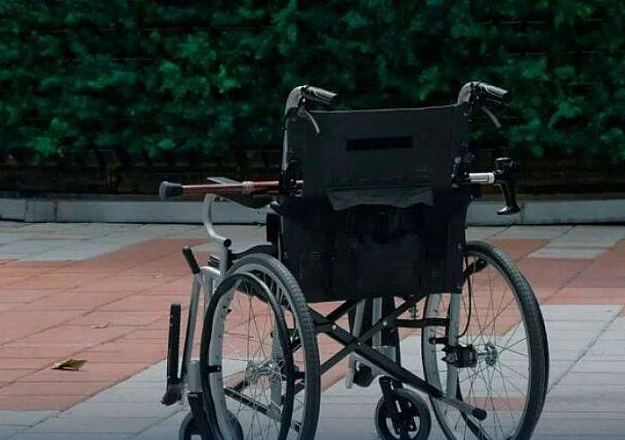 Τραγική κατάληξη σε περίπτωση με ανειδίκευτο βοηθό ΑμεΑ – Καταγγελίες για το προγράμμα «Προσωπικός Βοηθός»