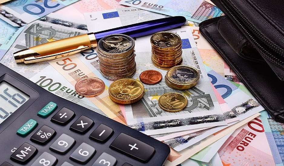 Αναδρομικά: Πότε και πώς θα πληρωθούν