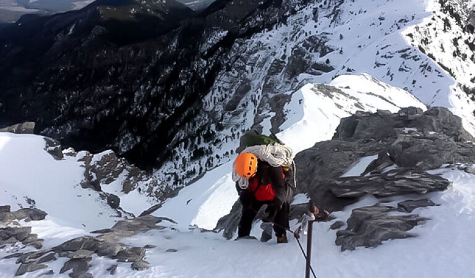 Καλάβρυτα: Χωρίς τις αισθήσεις τους εντοπίστηκαν και οι τρεις ορειβάτες