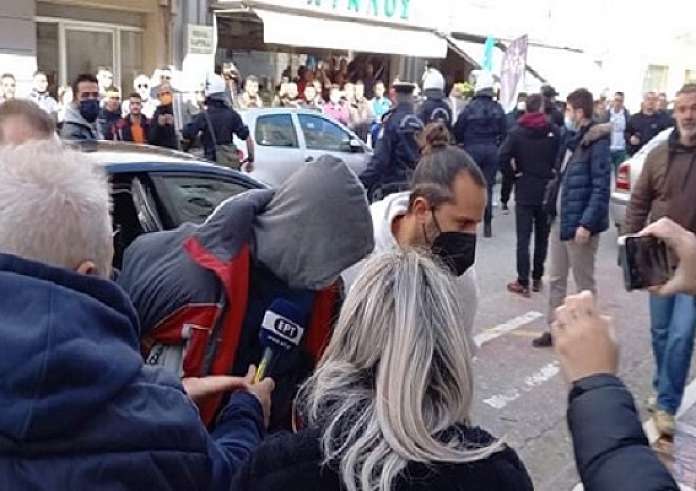 Εγκλημα στην Ανδραβίδα: Νέες αποκαλύψεις για τον μακελάρη - Ποιο  ανεξιχνίαστο έγκλημα ερευνούν οι αρχές