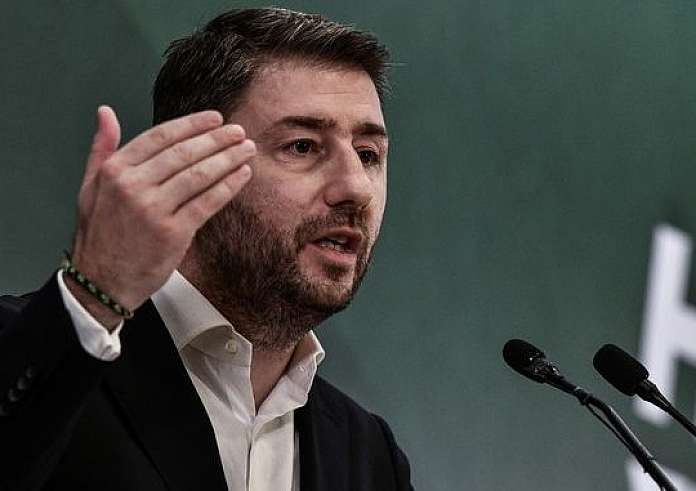 ΠΑΣΟΚ: Επεισόδιο Ανδρουλάκη με Κωνσταντινόπουλο και Γιαννακοπούλου για τα μη κρατικά πανεπιστήμια