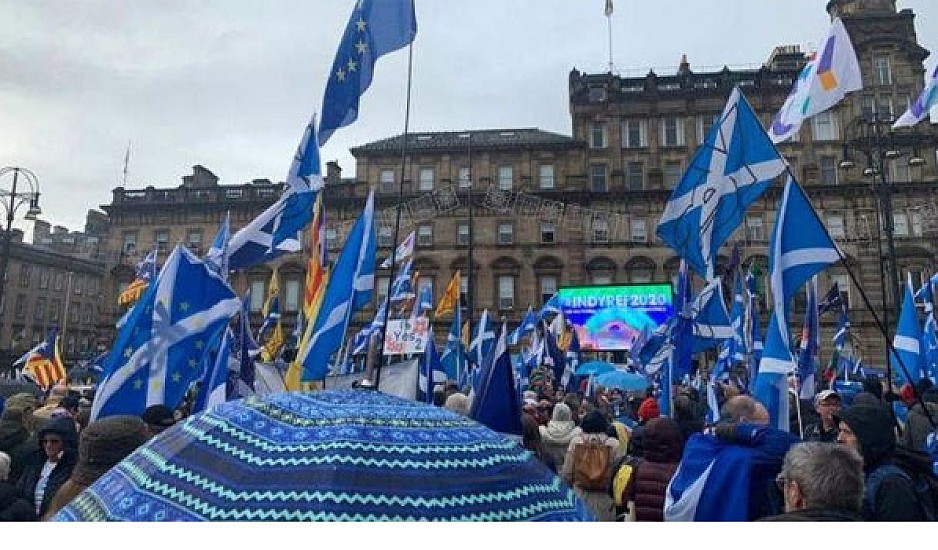 Βρετανία: Διαδήλωση υπέρ της ανεξαρτησίας της Σκωτίας στη Γλασκώβη