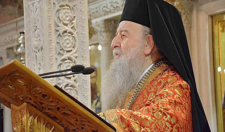 Στο νοσοκομείο με κορονοϊό ο Μητροπολίτης Άνθιμος