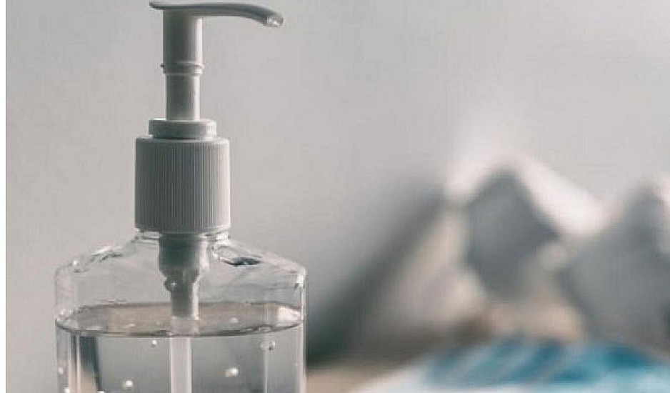 Κρήτη: Ήπιαν αντισηπτικό αντί για νερό - H φάρσα συμμαθητών τους οδήγησε στο νοσοκομείο
