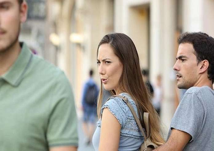 Γυναικεία απιστία: Γυναικείο plan b – Tι ζητάνε όταν απατούν;