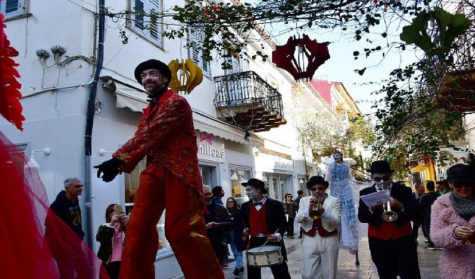 Κορονοϊός: Πώς θα κάνουμε καρναβάλι και πώς Πάσχα – Συνεδριάζουν οι ειδικοί