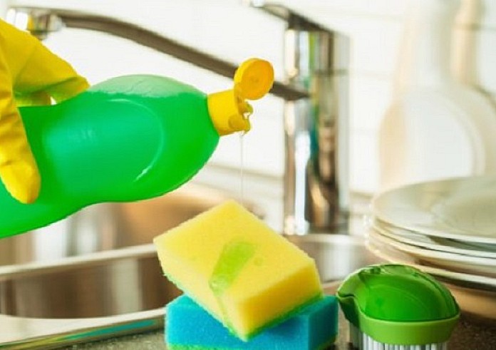 Απορρυπαντικό Πιάτων: Τι δεν πρέπει να κάνετε με αυτό