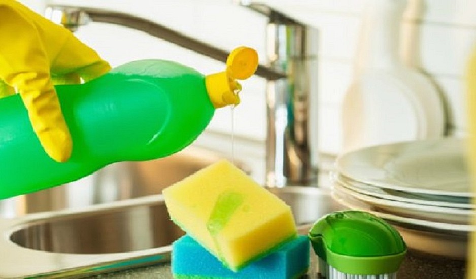 Απορρυπαντικό Πιάτων: Τι δεν πρέπει να κάνετε με αυτό