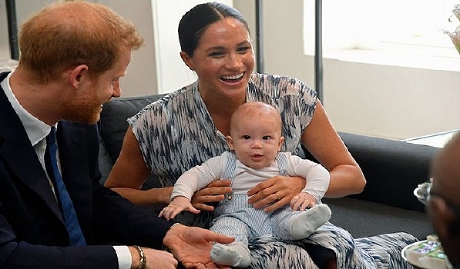 Το μωρό της Μέγκαν και του πρίγκιπα Χάρι τραβά όλα τα βλέμματα