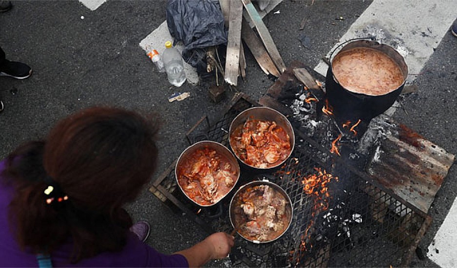 Καζάνι που βράζει η Αργεντινή. Με τις κατσαρόλες στους δρόμους κατά ΔΝΤ