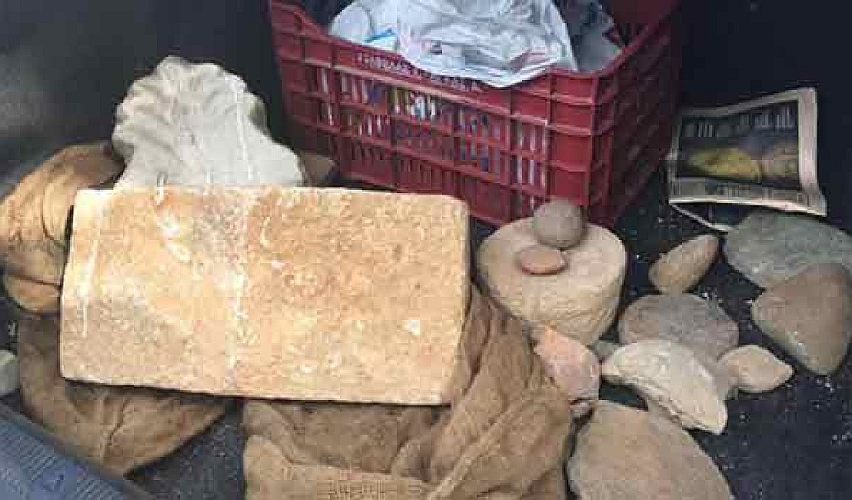 Κρυμμένοι σάκκοι με αρχαιολογικά αντικείμενα βρέθηκαν στην Κορωνησία Άρτας