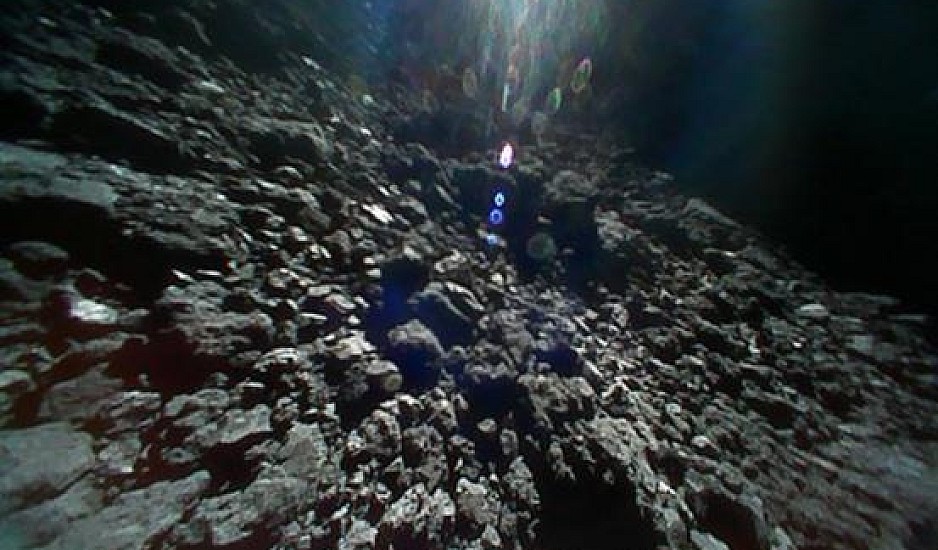 Οι πρώτες εικόνες από την επιφάνεια του αστεροειδή Ριούγκου. Τι κατέγραψαν τα ιαπωνικά ρόβερ